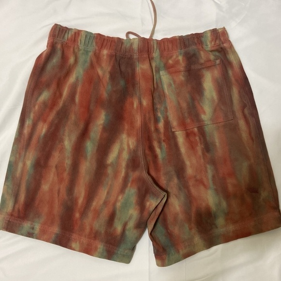 -STUSSY MEN’S DYED EASY SHORTS,RUST, LARGE. - Picture 4 of 7